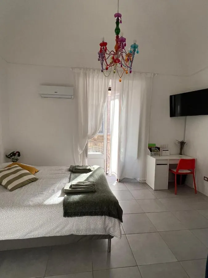 CiuriCiuri Home Appartamento storico nel centro di Catania 0*,  Italia